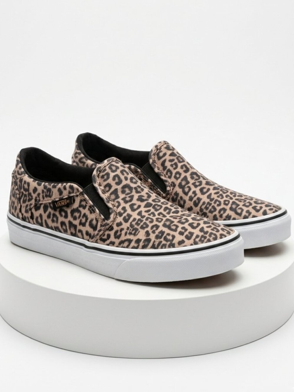 Vans Classic Leopard Print Slip On Sneakers - Women’s Size 7